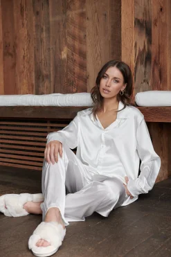 Kat The Label Daphne Slippers Ivory | Gifts | Slippers